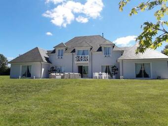 Villa Avec Piscine Int�rieure � 20min De Deauville