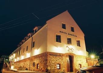 Hotel Kon�zek