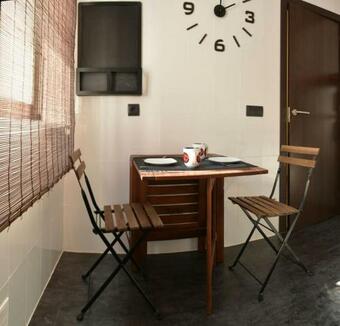 Apartamento Bonito Ap Centrico Patio Wifi Parking Gratis.