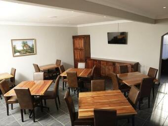 Bed & Breakfast Goldfields Gardens Guesthouse