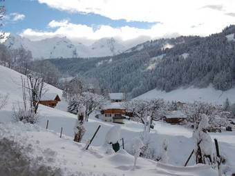 Apartamentos Holiday Home Sabaudia Lachat Le Grand Bornand