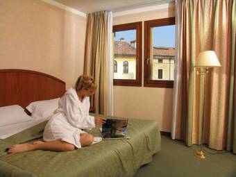 Hotel Due Leoni
