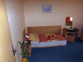 Hotel Avion