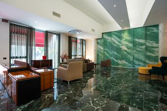 Hotel Bul�
