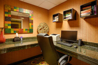 Holiday Inn Express Hotel & Suites Charleston-ashley Phosphate