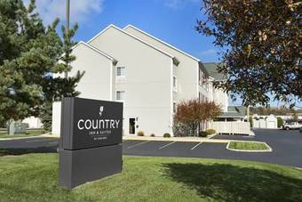 Posada Country Inn & Suites Maumee Toledo