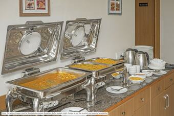 Hotel Treebo Treetops Inn - Anna Nagar
