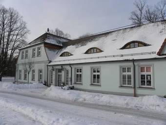 Bed & Breakfast Internat Schloss Spiegelberg