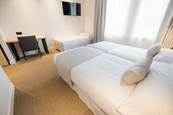 Hotel Mondrag�n