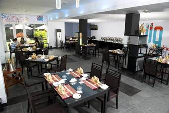 Avenue 64 Hotel