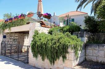 Villa Maruka