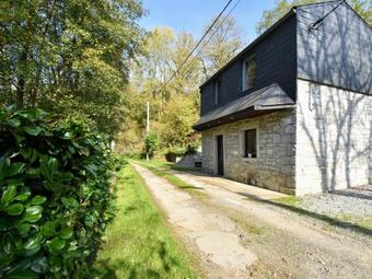 Lodge Holiday Home La Maison Au Ruisseau Clavier (les Avins)