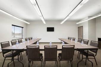 Hotel Country Inn & Suites By Carlson - Enid