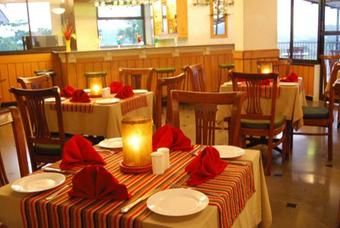 Hotel Palmarinha Resort & Suites