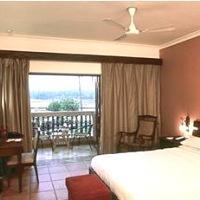 Hotel Lazy Lagoon Sarovar Portico Suites