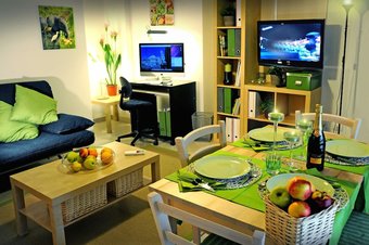 Hostal Idealodge B&B