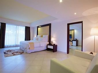Best Western Plus Peninsula Hotel