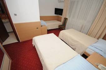 Golden Card Motel
