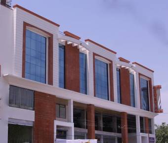 Hotel Surya Plaza