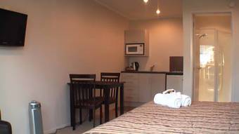 Parkview Motor Inn