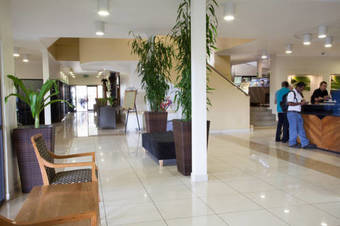 Highlander Hotel