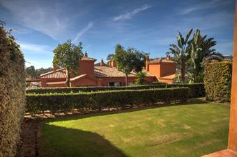 Luxury Apartment In Benatalaya