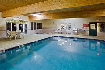 Hotel Country Inn & Suites Iron Mountain
