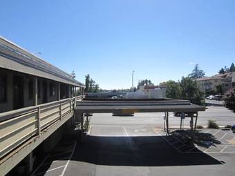 Elmwood Motel