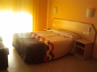 Aparthotel Raquel's