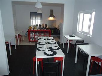 Hostal Porta 86