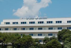 Hotel More