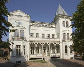 Waldhotel