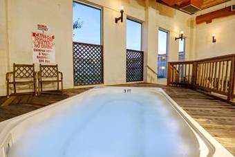 Hotel Ramada Center