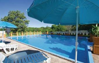 Apartment Valtursko Polje 67 With Outdoor Swimmingpool