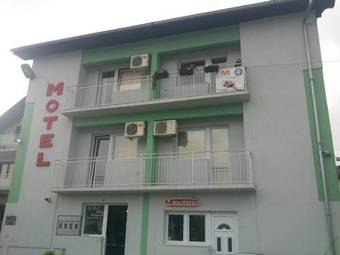 Motel Aura