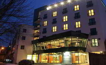 City Plaza Hotel
