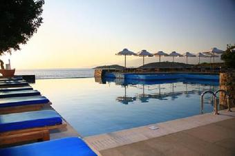 Hotel St Nicolas Bay