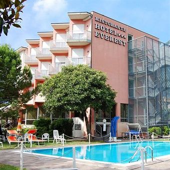 Hotel Everest