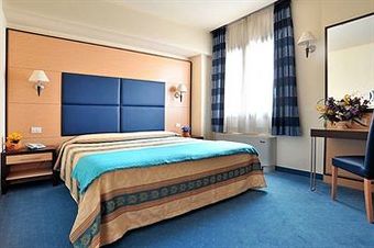 Inn Hotel