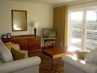 Radstone Hotel