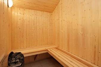 Five-bedroom Holiday Home In Hornb�k