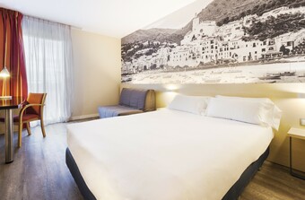 Hotel B&B Girona 3