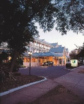 Marque Hotel Canberra