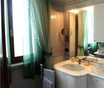 Bed & Breakfast Villa Sant'uberto Country Inn