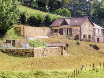 Maison De Vacances - Serilhac