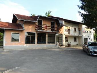 Hostal Rooms Zagon