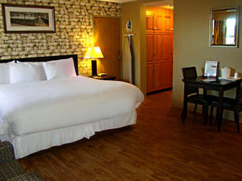 Stonebridge Hotel