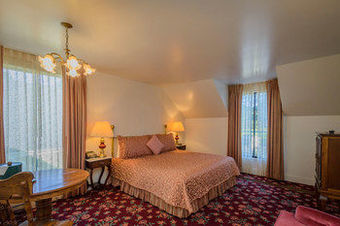 Posada Hill House Inn