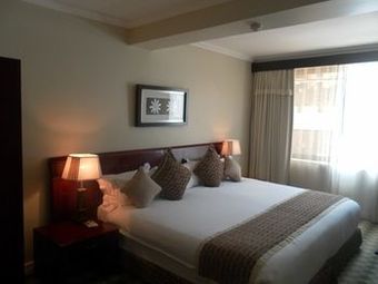 The Manor Hotel