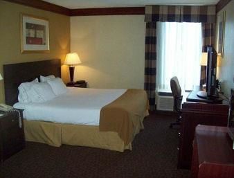 Hotel Days Inn & Suites Tahlequah